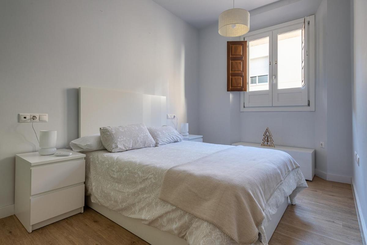 Puerta Real Centro Apartment 格拉纳达 外观 照片
